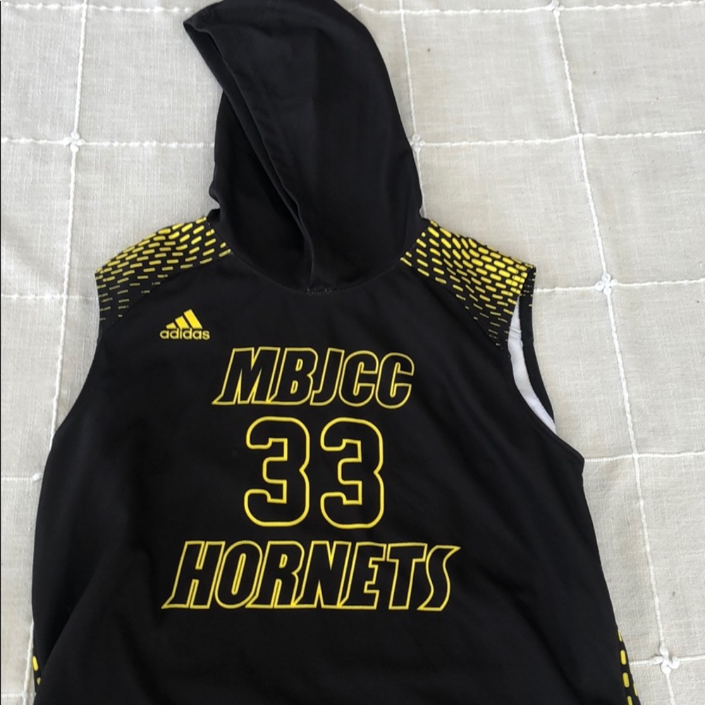 BLACK AND YELLOW HORNETS TANK WITH A HOOD